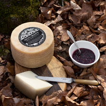 Cargar imagen en el visor de la galería, QUESO CURADO DE OVEJA