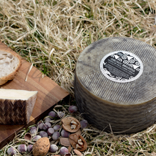 Cargar imagen en el visor de la galería, QUESO DE VACA, CABRA Y OVEJA